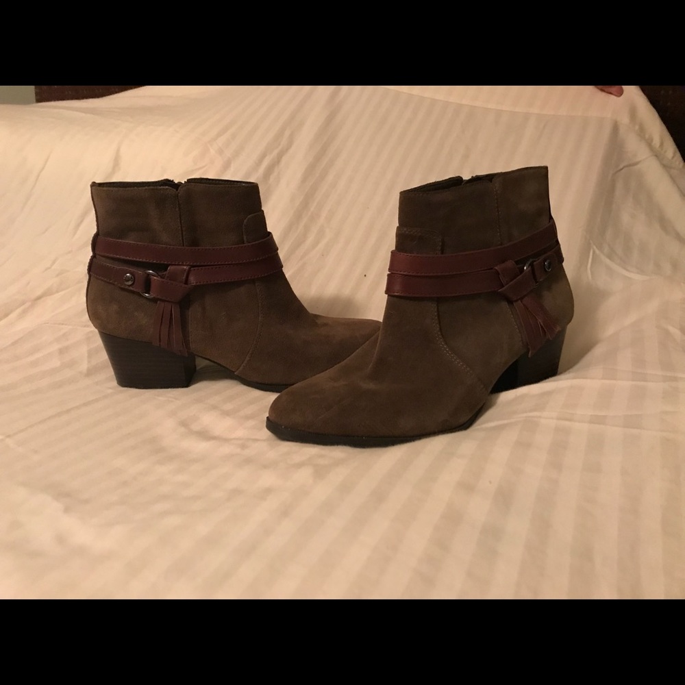 Alex Marie booties size 9.5